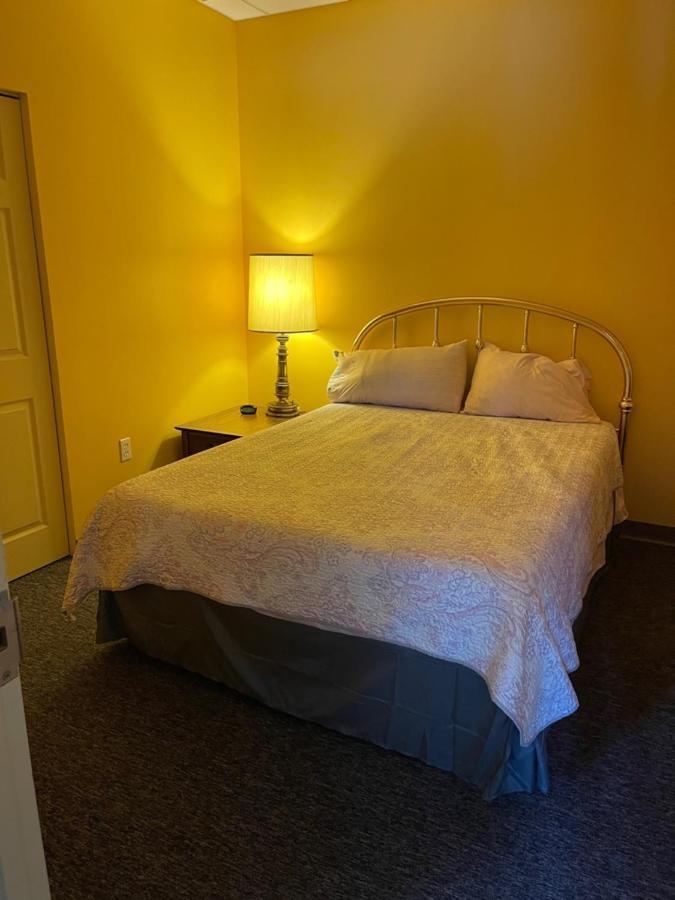 Apartment Pershing Heights 103 *