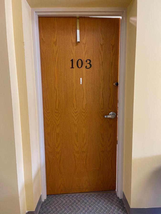 Pershing Heights 103 Apartment